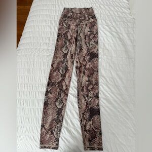 Aerie snake print leggings